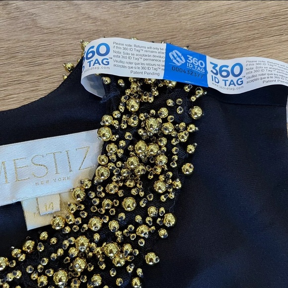 Mestiza Navy shift dress. Beautiful but venue changed - Picture 6 of 9